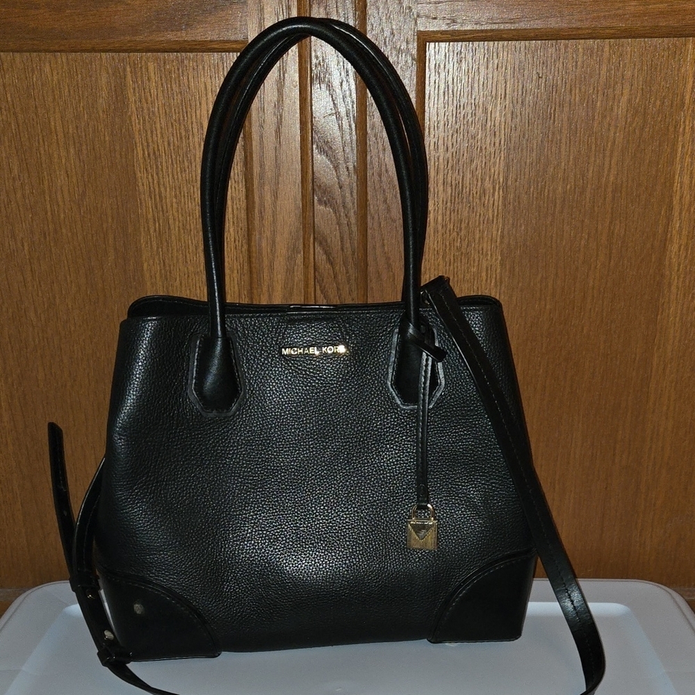 Michael Kors Black Leather Tote Bag - Picture 3 of 15